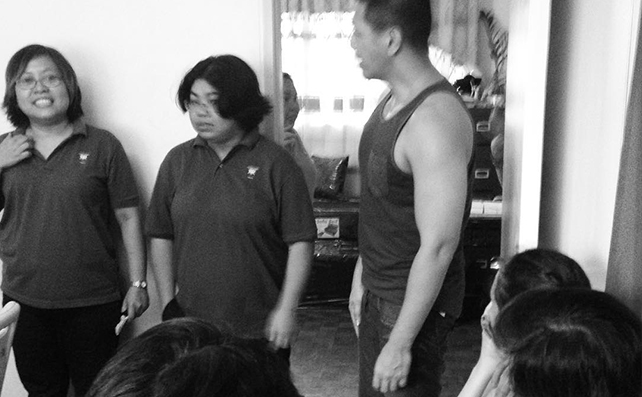 Angie Umbac and Atty. Jazz Tamano of R-Rights discuss lesbian-specific concerns to the Deaf participants of "Deaf Talks 2".